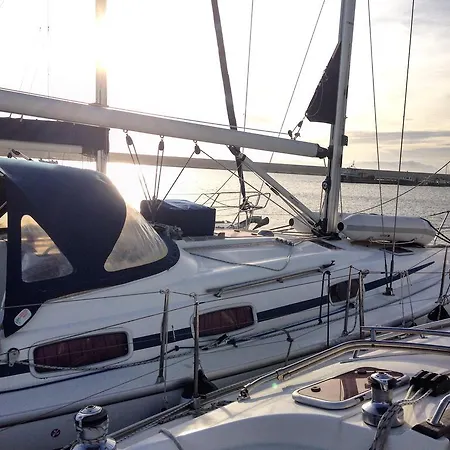 Wind Sardinya Sail Charter Boat Båthotell