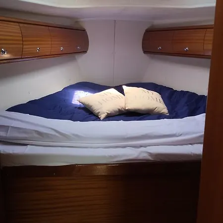 Wind Sardinya Sail Charter Boat 3* Alghero