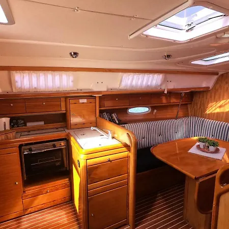 Wind Sardinya Sail Charter Boat 3* Alghero